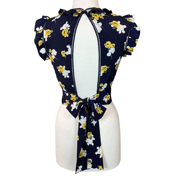 J by JOA Ruffled V-Neck Navy Floral Ladder Trim Open Tie Back Crop Top Medium - Picture 4 of 8